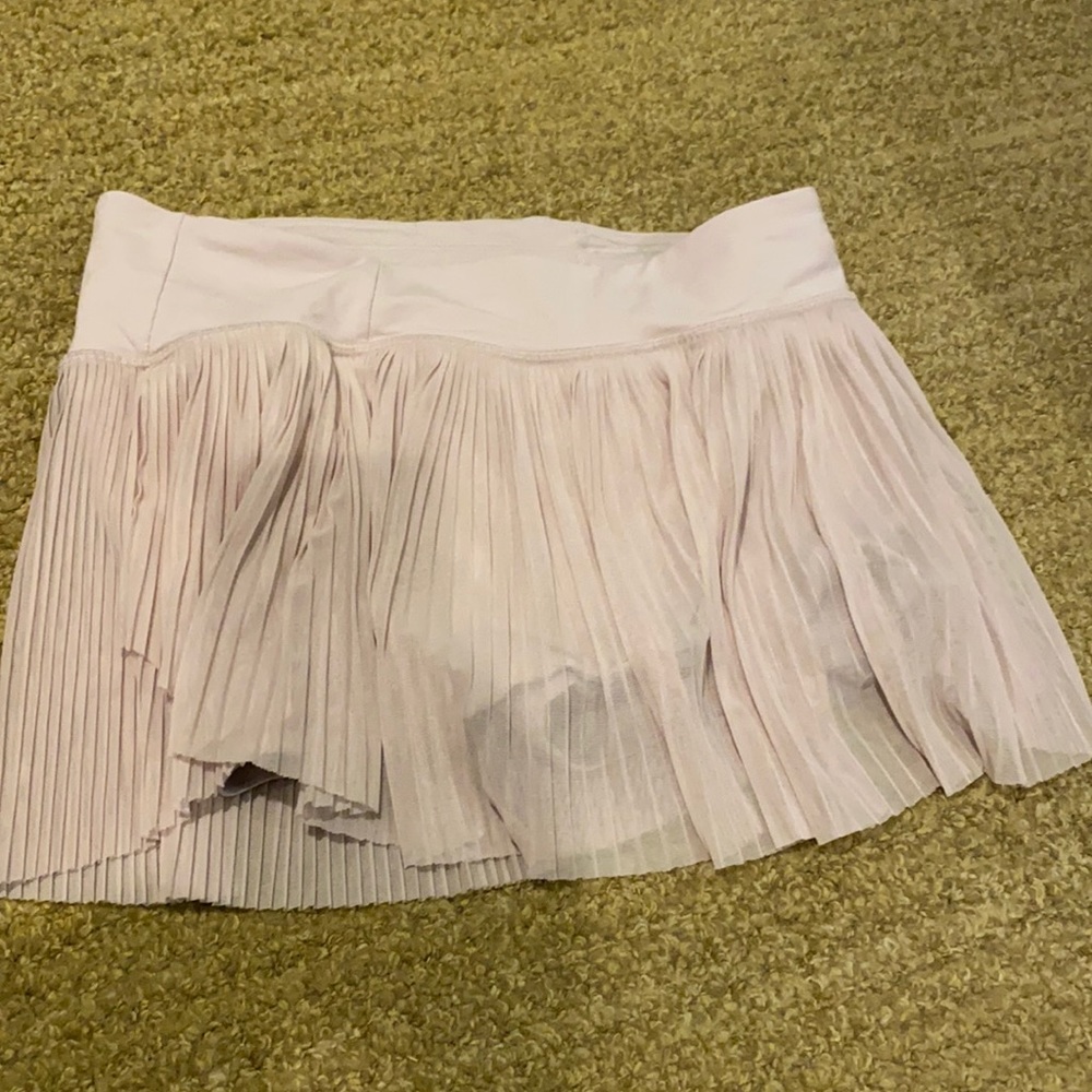 Lululemon size 8 blush skirt